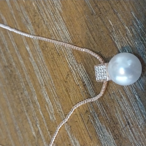 Beautiful rose gold necklace sets for women any occasion - Picture 4 of 4